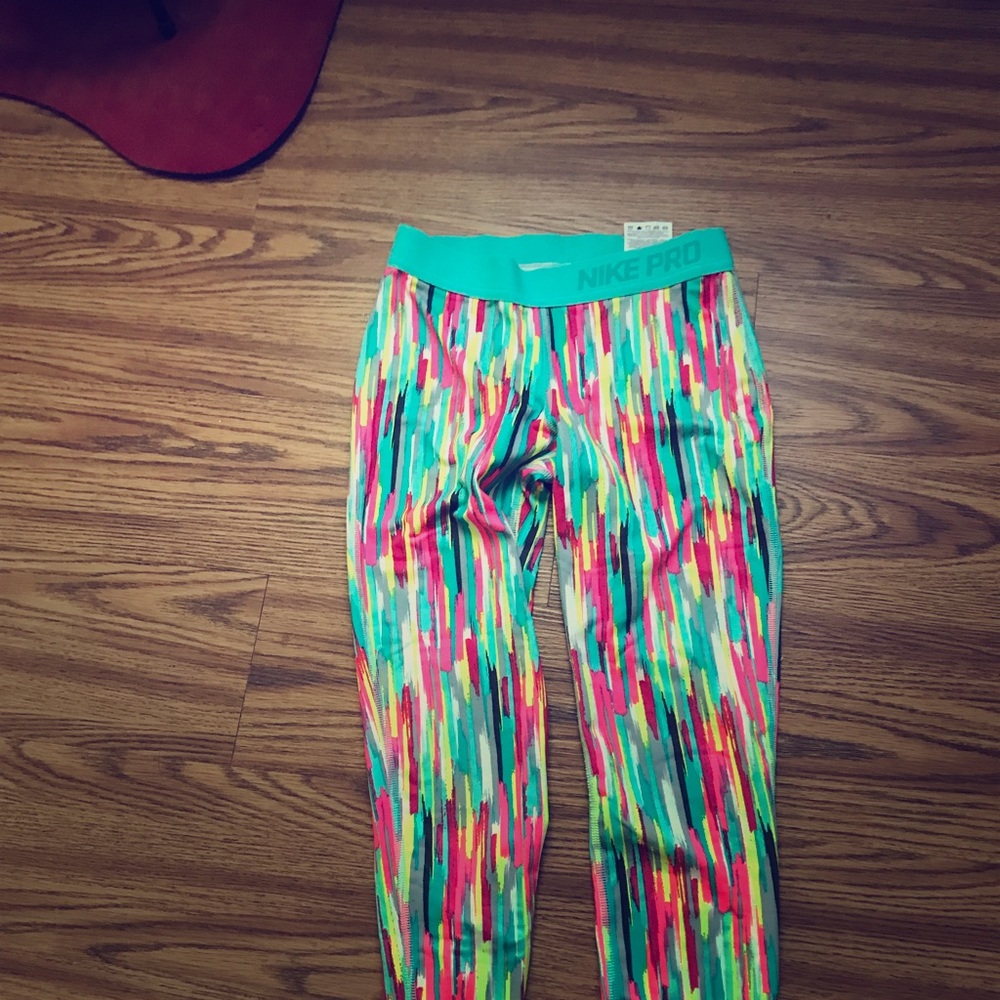 Nike. Medium youth